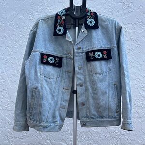 Dry Goods Light Blue Denim Jacket with Floral Embroidery vintage
